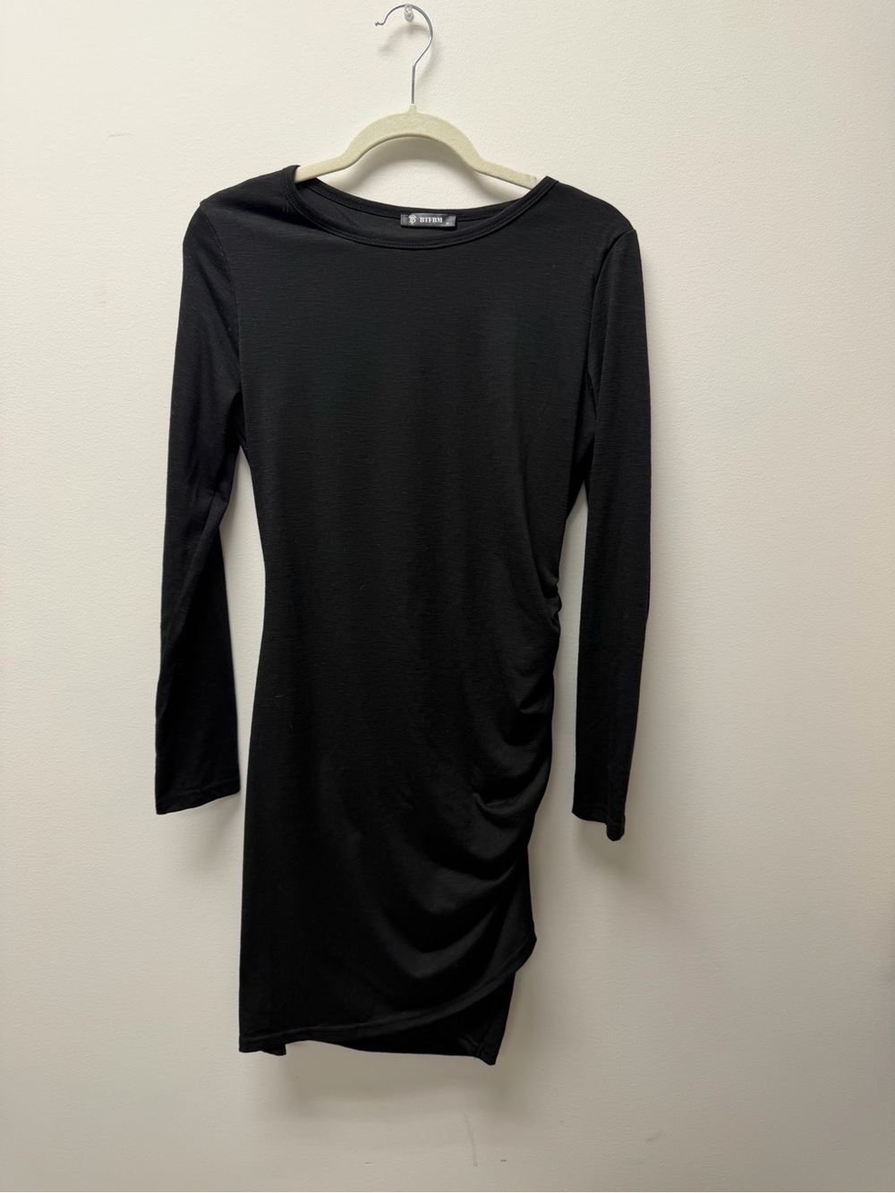 Black Long-Sleeve Ruched Women’s Dress